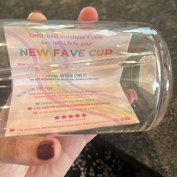 Glass cup with lid and straw - Picture 4 of 4